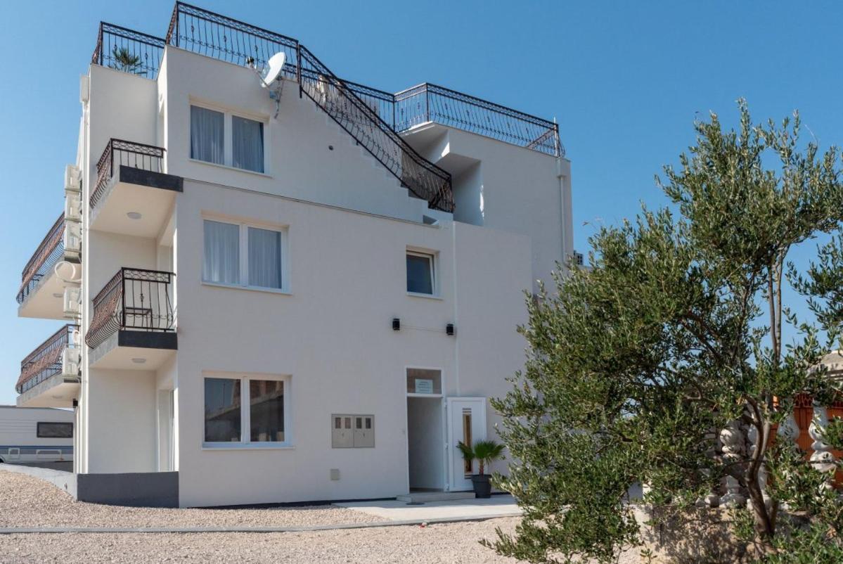 Apartmani Dalmacjia Grebaštica Exterior foto